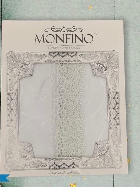 Скатерть Праздник  жаккард 150х220 белая Monfino