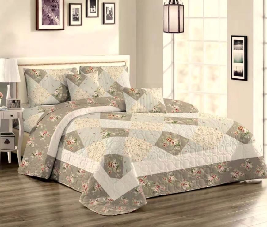 Покрывало стеганое Patchwork Tango 230x250 +2 нав. 50х70 арт.75